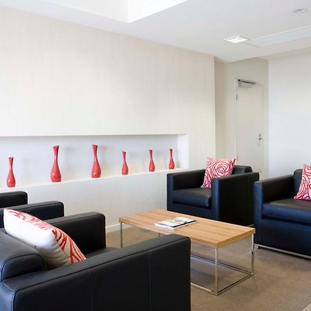 Gladstone Downtown Central Apartment Hotel Official Интериор снимка