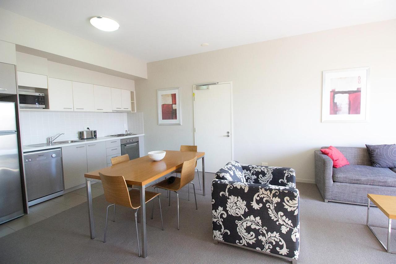 Gladstone Downtown Central Apartment Hotel Official Екстериор снимка