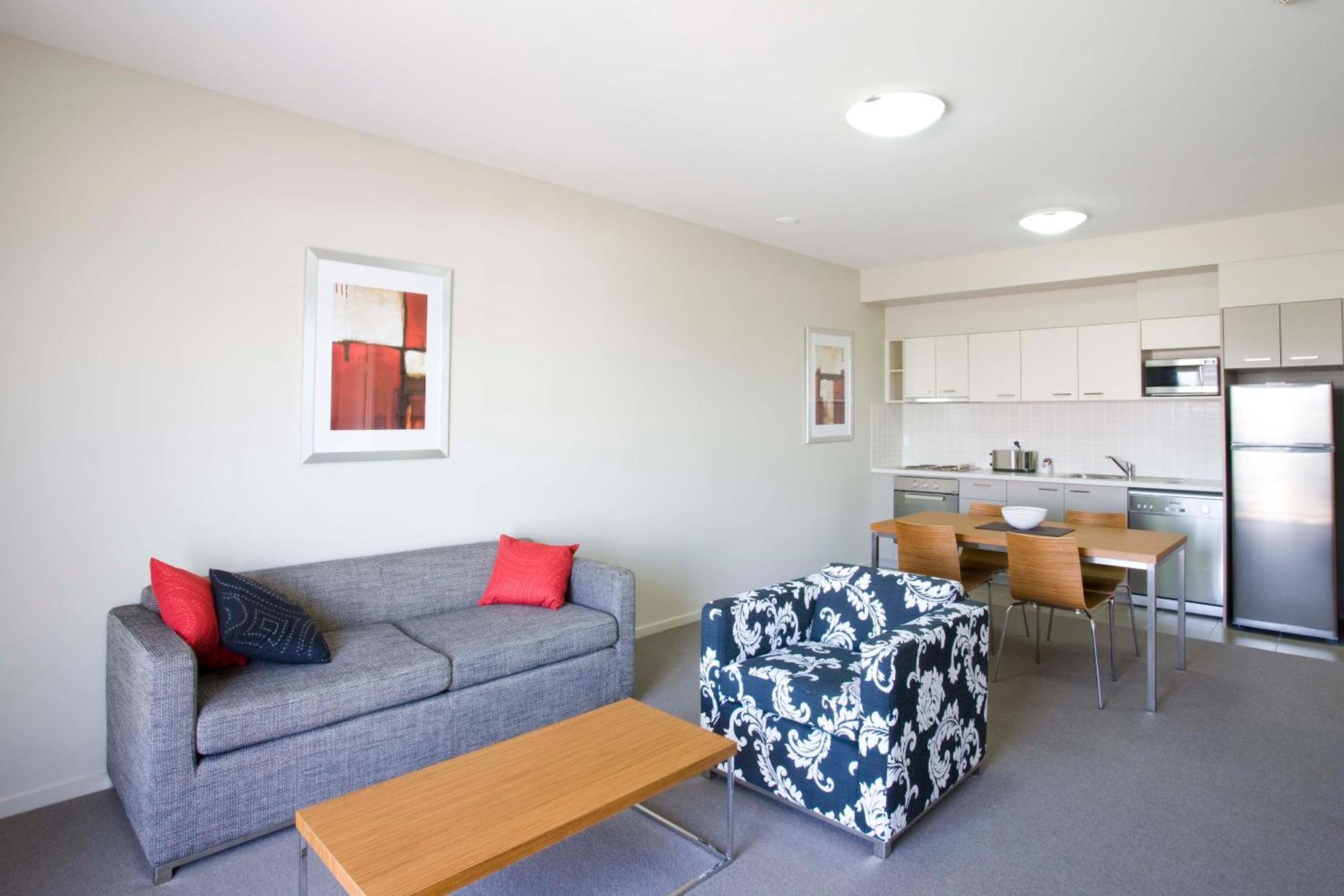 Gladstone Downtown Central Apartment Hotel Official Стая снимка