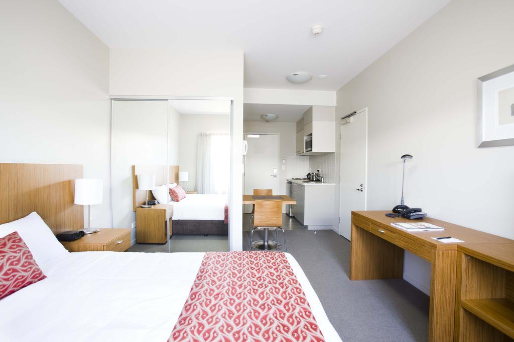 Gladstone Downtown Central Apartment Hotel Official Екстериор снимка